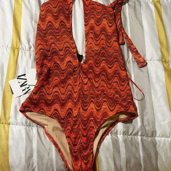 NWT Orange Print Bodysuit Small - Picture 3 of 3